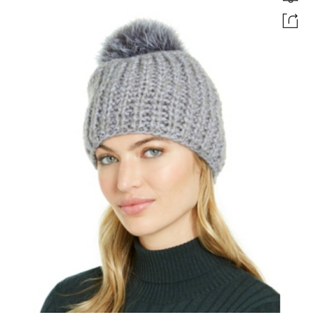 𝅺SURELL Chunky Knit Beanie with fox fur pom NWT